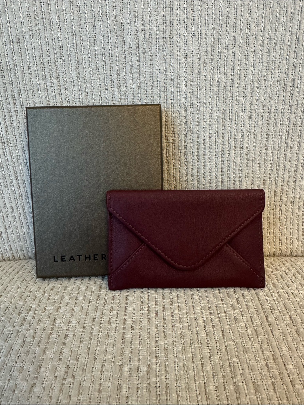 Leatherology Envelope Leather Card Holder in Deep Burgundy